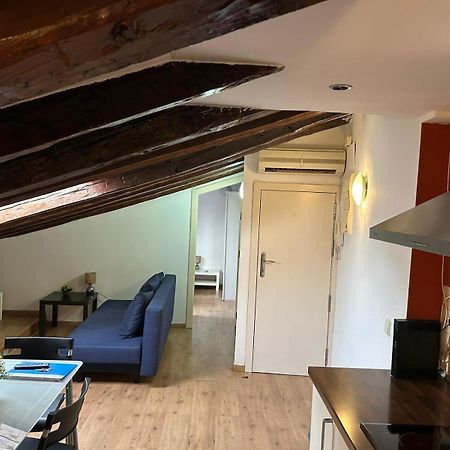 Comodo Atico En Tirso De Molina 마드리드 외부 사진